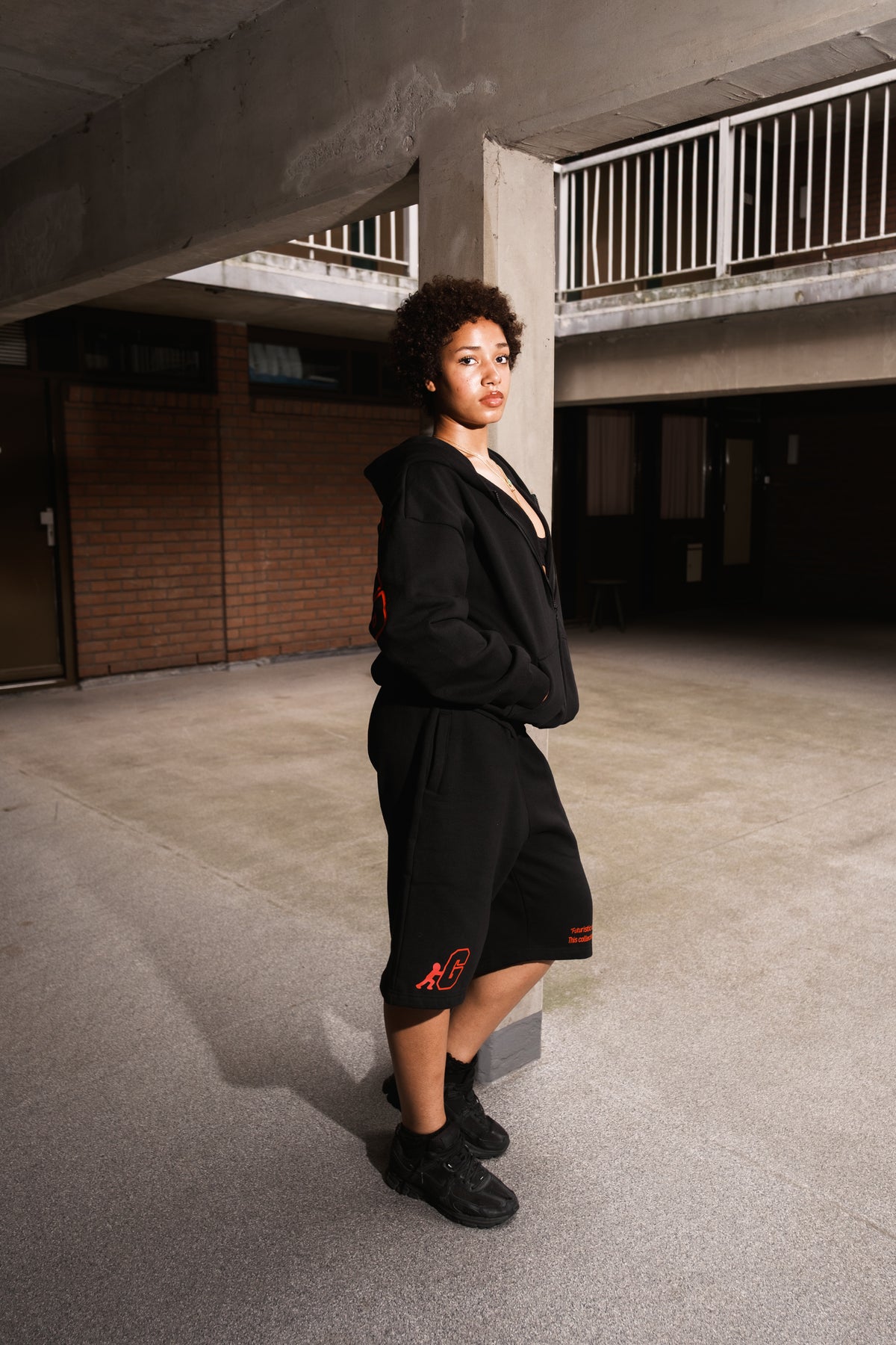 ROOKIE ZIP-HOODIE [BLACK]
